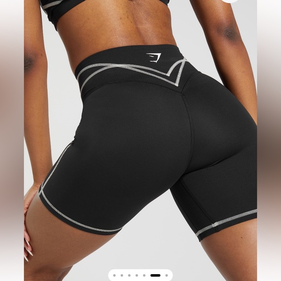 Gymshark - white contrast stitch biker shorts - Picture 7 of 8